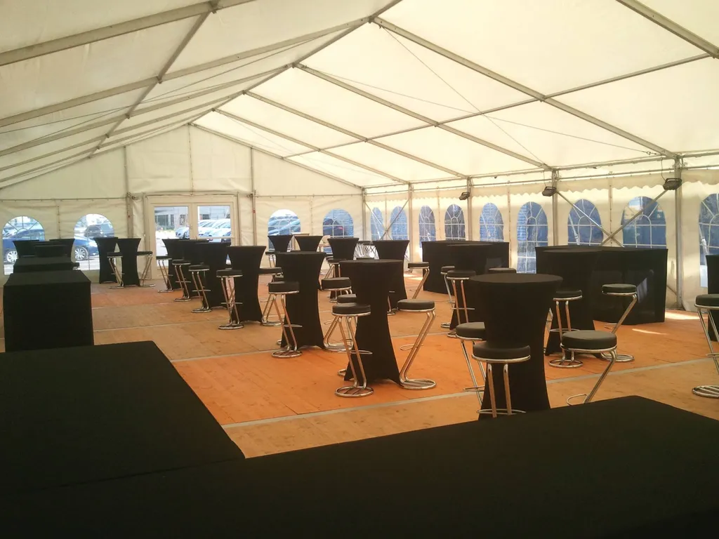 Location Table Buffet Traiteur - Idéale Cocktail & Dînatoire (200x73 cm, Ht 100 cm)