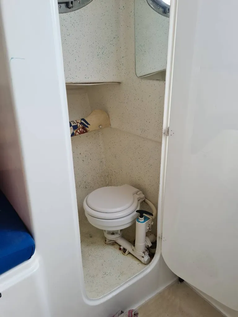 Vedette habitable Space 747 WA à vendre d'occasion vers Toulon