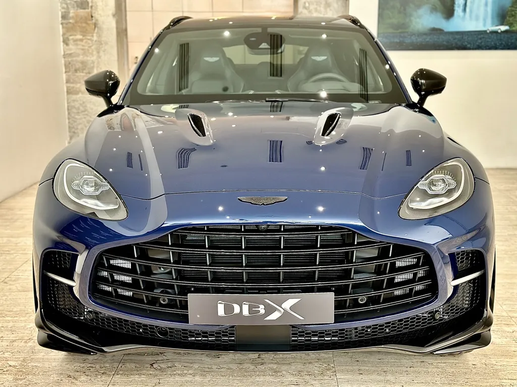 protection carrosserie traitement céramique film de protection PPF Lyon 6 Aston Martin DBX 707