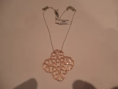 Collier en argent recouvert d'or rose et serti de zircons poids: 6,79 prix: 204€  REF 36390 Collier en argent recouvert d'or rose et serti de zircons poids: 6,79 prix: 204€  REF 36390