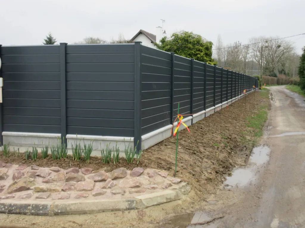 Installateur de clôture occultante en Aluminium à Bourneville 27