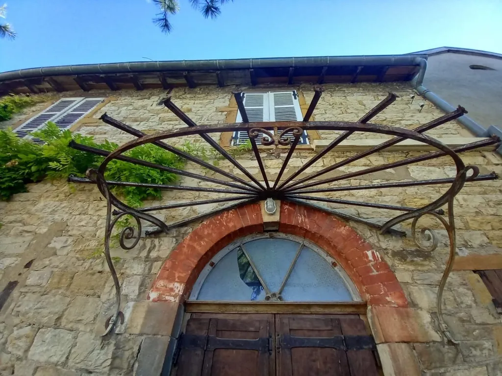 marquise ancienne sans les vitrages 