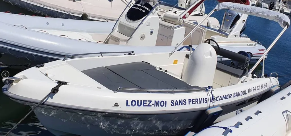 Bateau Karel V160 à louer sans permis à Bandol