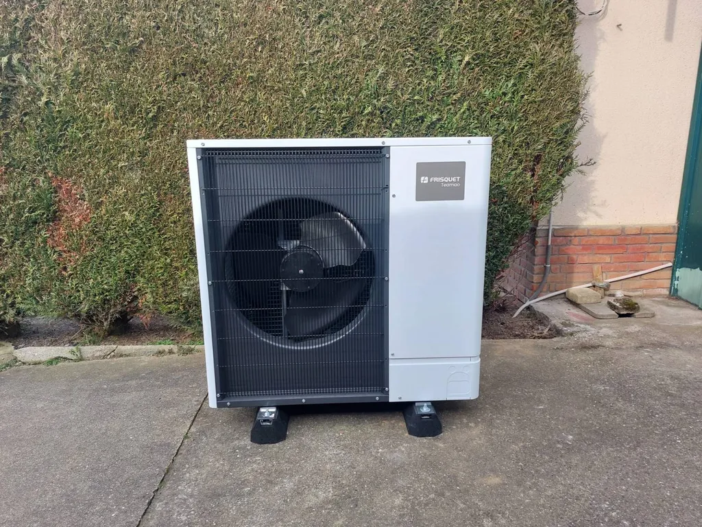Une Pompe à Chaleur simple d’utilisation et économique pour des retraités à Derchigny
