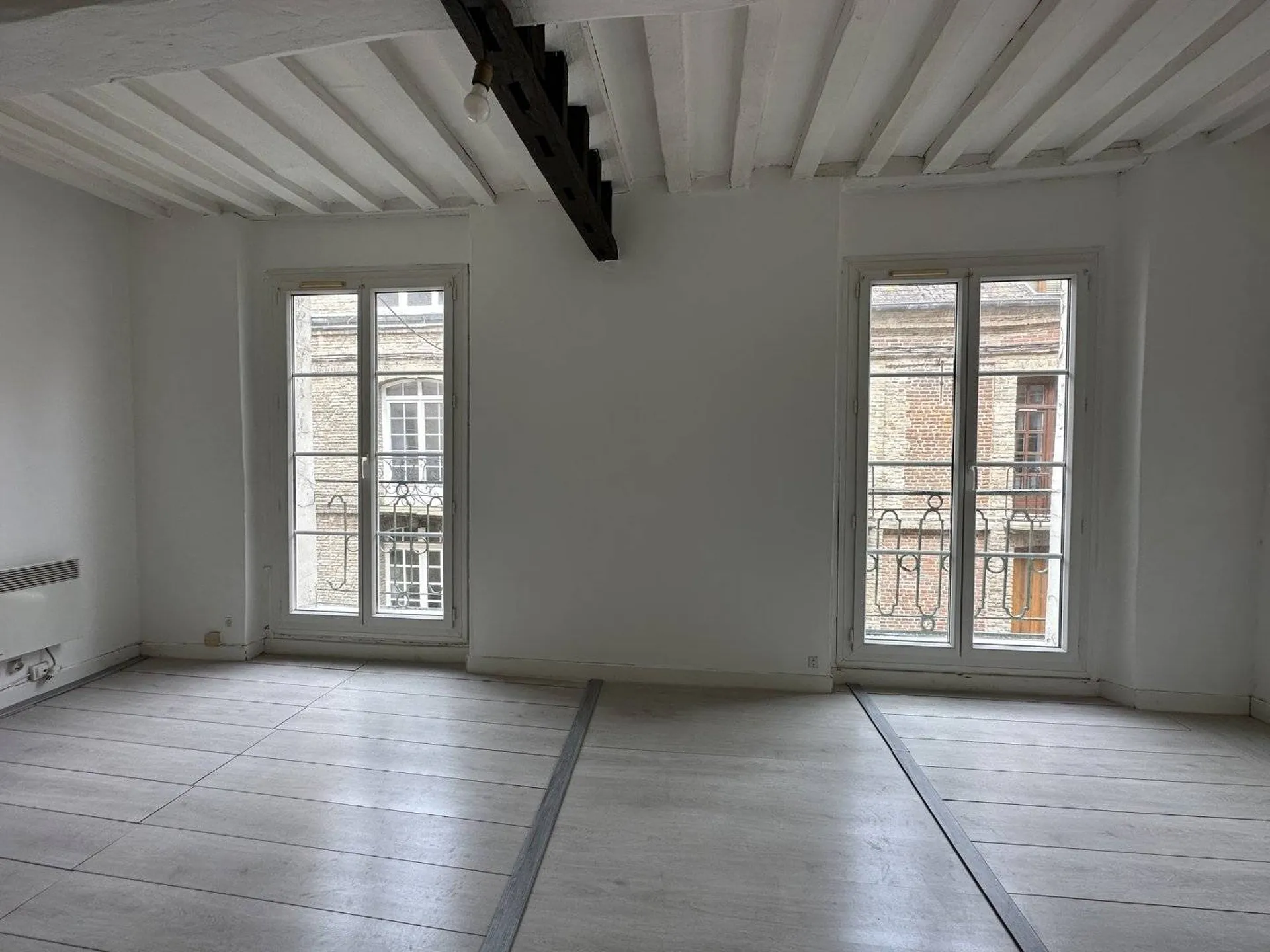 A vendre à Dieppe, studio proche de la plage et de la gare.