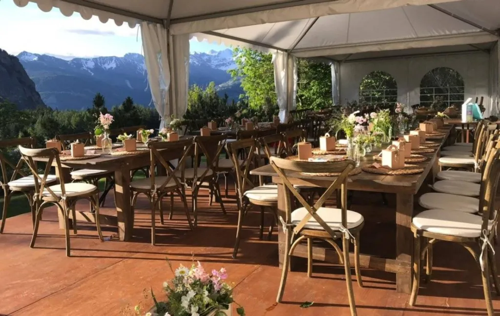 Table champêtre à louer à Toulon pour vos mariages