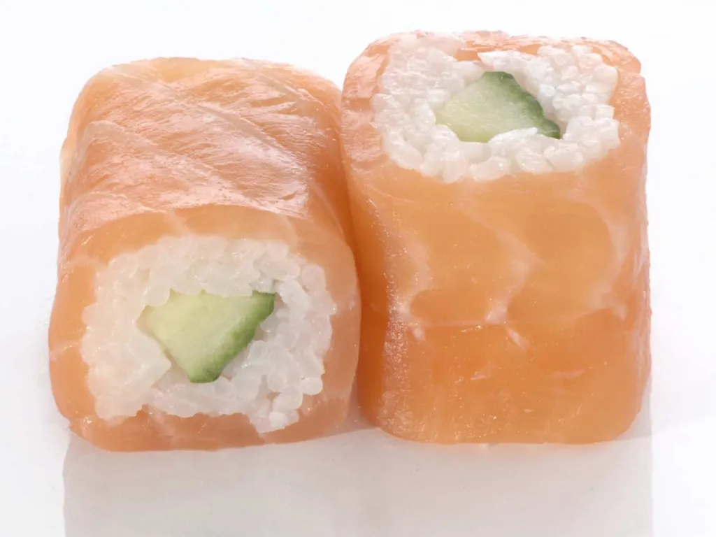 photo maki saumon concombre