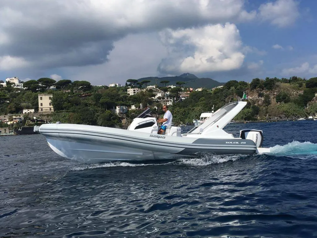 Day-boat Soleil 28 de Salpa à La Ciotat