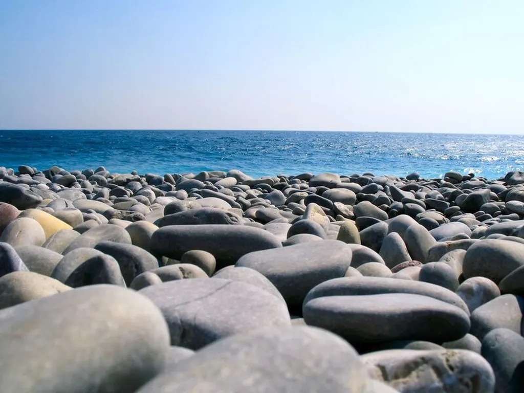 galet de riviere promenade des anglais