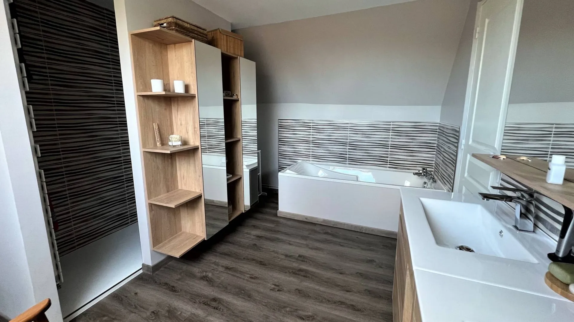 Belle Longère sur Petit Caux 76370, 2chambres, 1 salle d'eau, 1 salle de bains à 5min de la plage