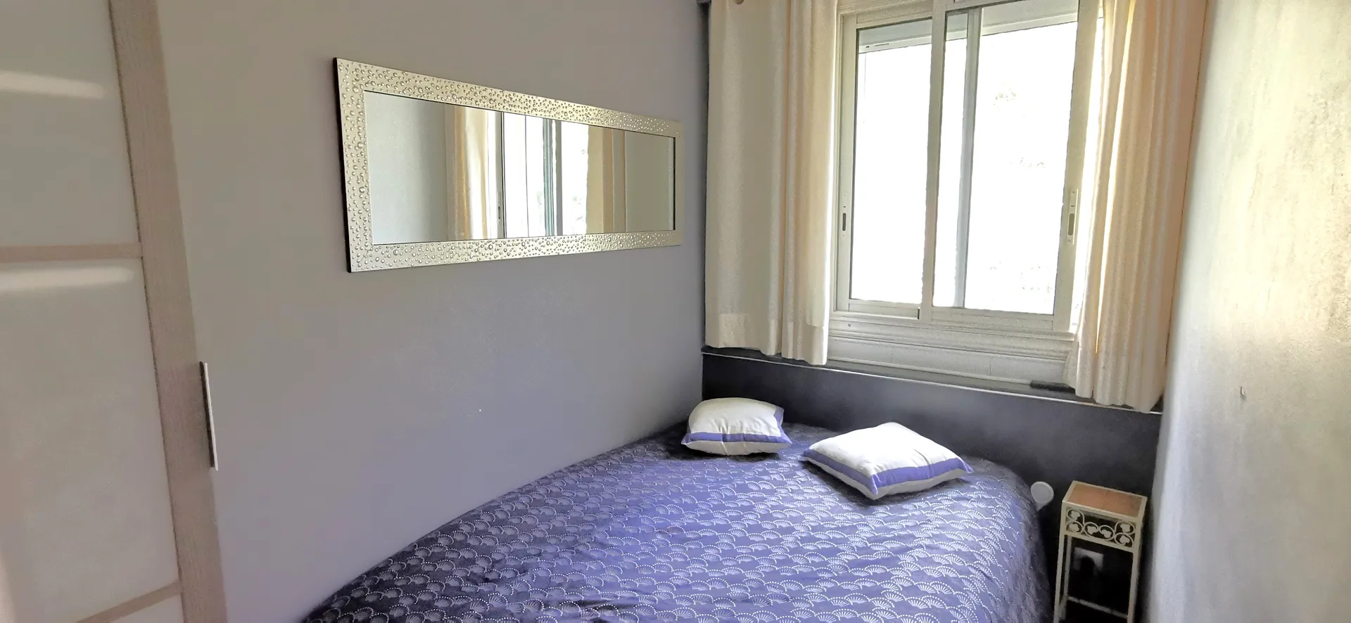 Vente appartement T1/2 Cassis avec balcon vue port et Cap Canaille dans résidence sécurisée derrière le port