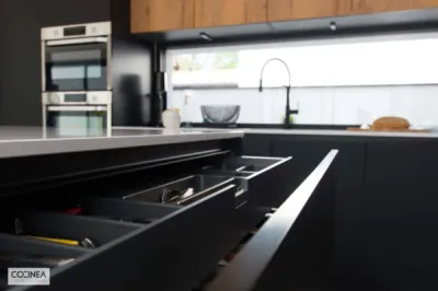 Cuisine allemande HÄCKER Systemat signée Cocinea – Élégance et fonctionnalité