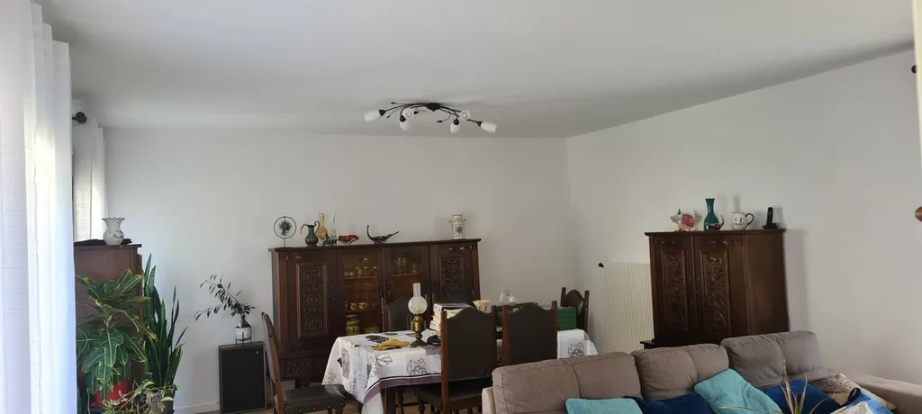 peinture plafond et murs d'un salon et salle à manger au Taillan Médoc