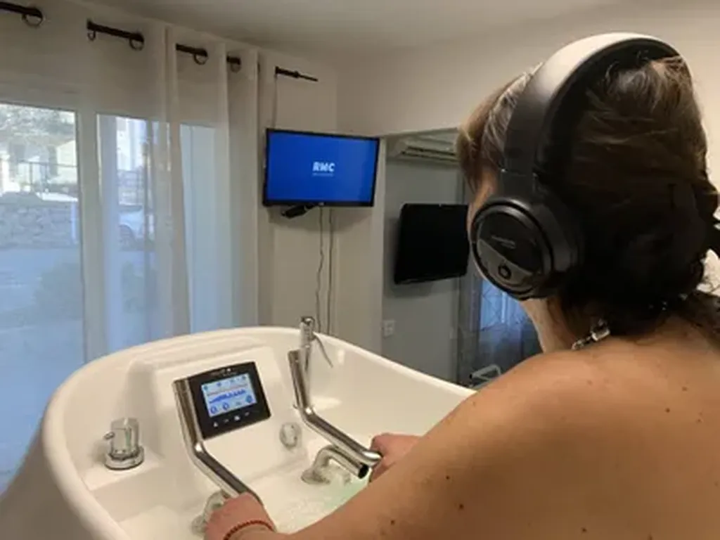 Découvrez l'Aquabike en Cabine Individuelle : Votre Séance Découverte