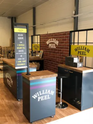 Stand événementiel pour Prodezza impression : habillage de meubles mur et sol 