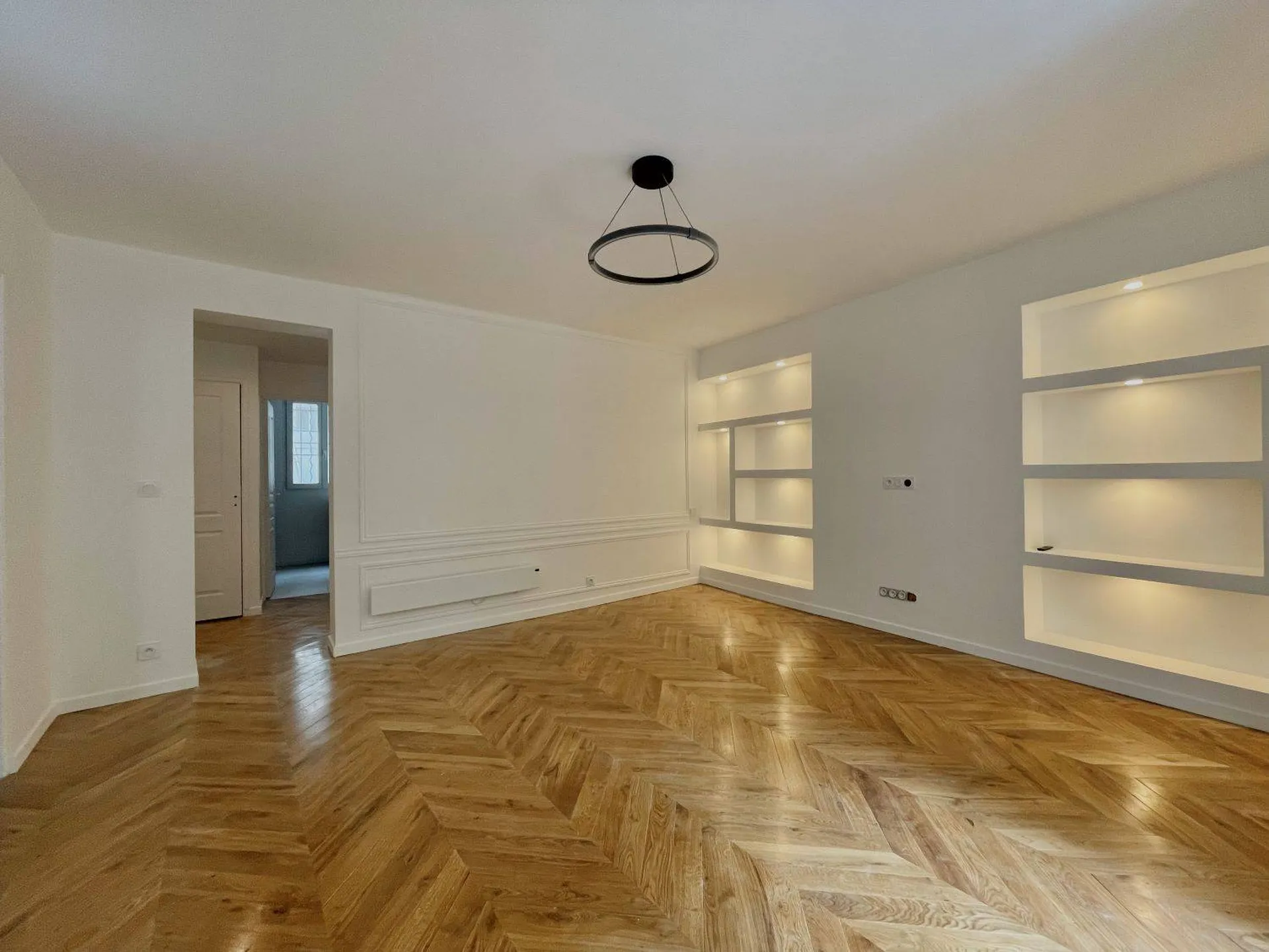 3 Pièces entièrement rénové - Monceau / Courcelles 75008