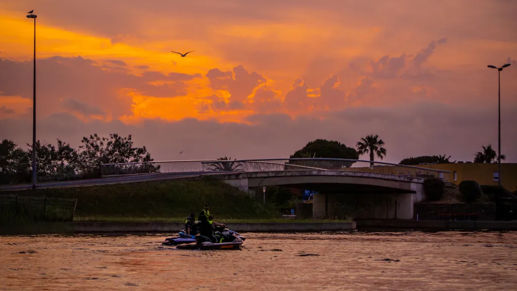 Mise à l'eau des jets-skis Cap d'Agde Centre nautique