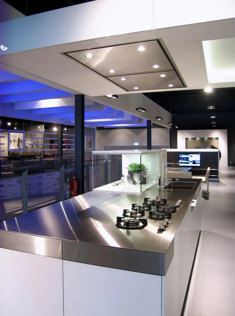 Plan de travail inox 4 mm avec hotte plafonnière Neerim Lausanne