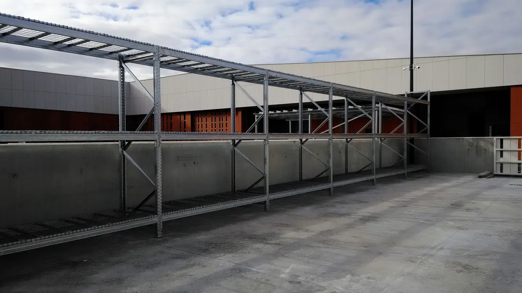 Installer un rack à palettes galvanisé à chaud pour le stockage extérieur à Blagnac et en Occitanie