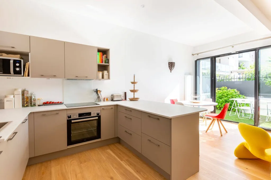 A vendre : Très belle maison de ville - Courbevoie 92400