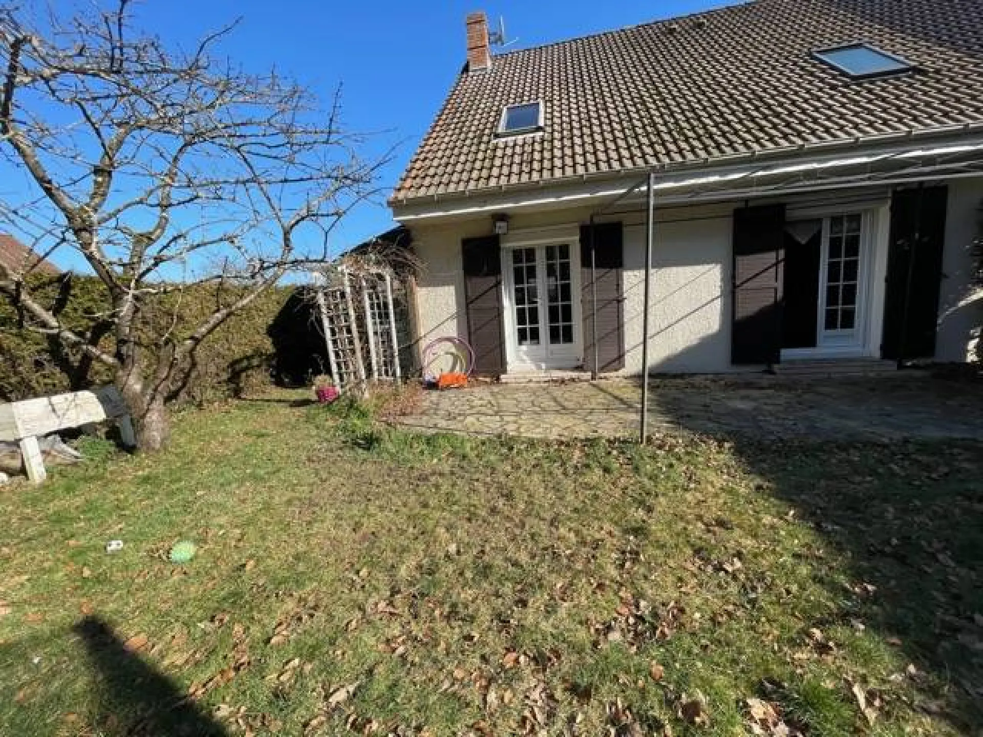 A acheter, Pavillon sans travaux sur un terrain de 330m² avec garage proche de la commune de TOURVILLE LA RIVIÈRE 76410