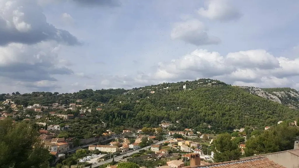 VENDU! Terrain de 800 m² à OLLIOULES (ML002)