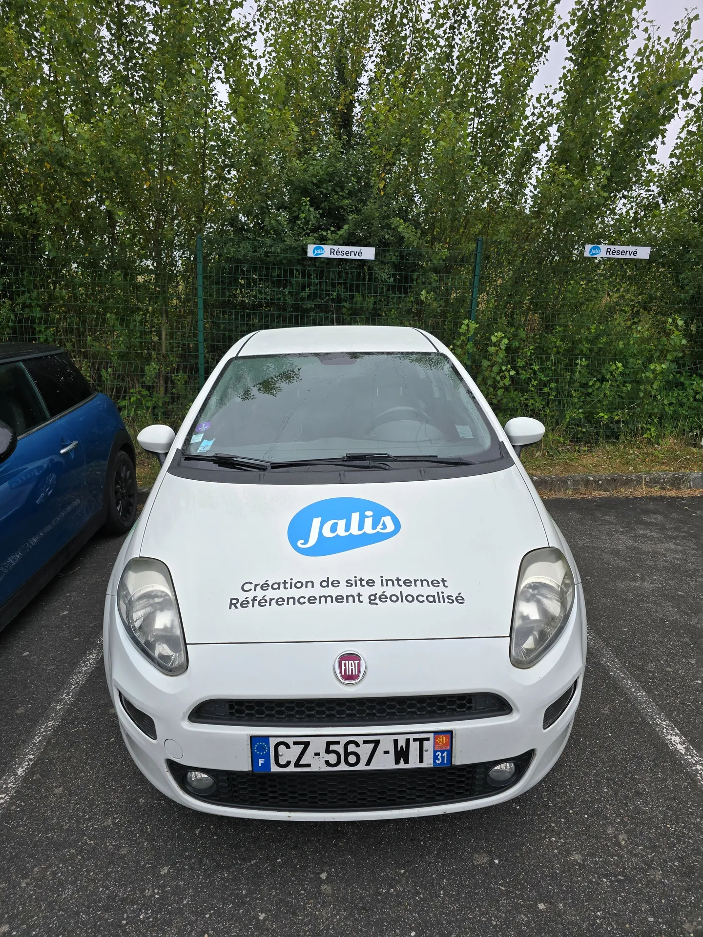 Réalisation de flocage pour une flotte de véhicule pour une entreprise à Toulouse