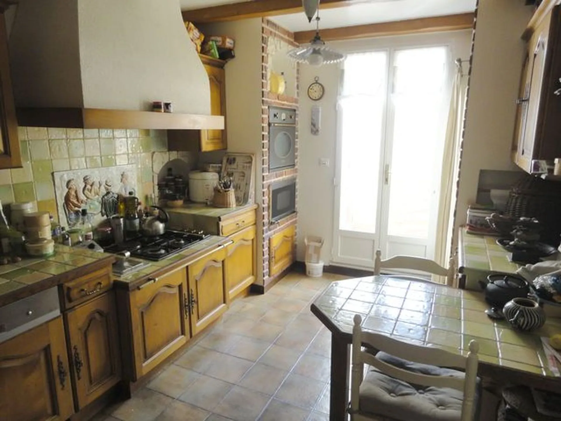 Maison de ville à vendre 4 Roquefort La Bédoule dans le centre ville avec 3 belles terrasses