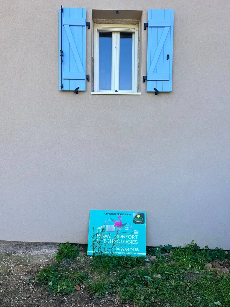 Installation de volets en composite sans entretien près de Montpellier à Saint-Pons-de-Thomières