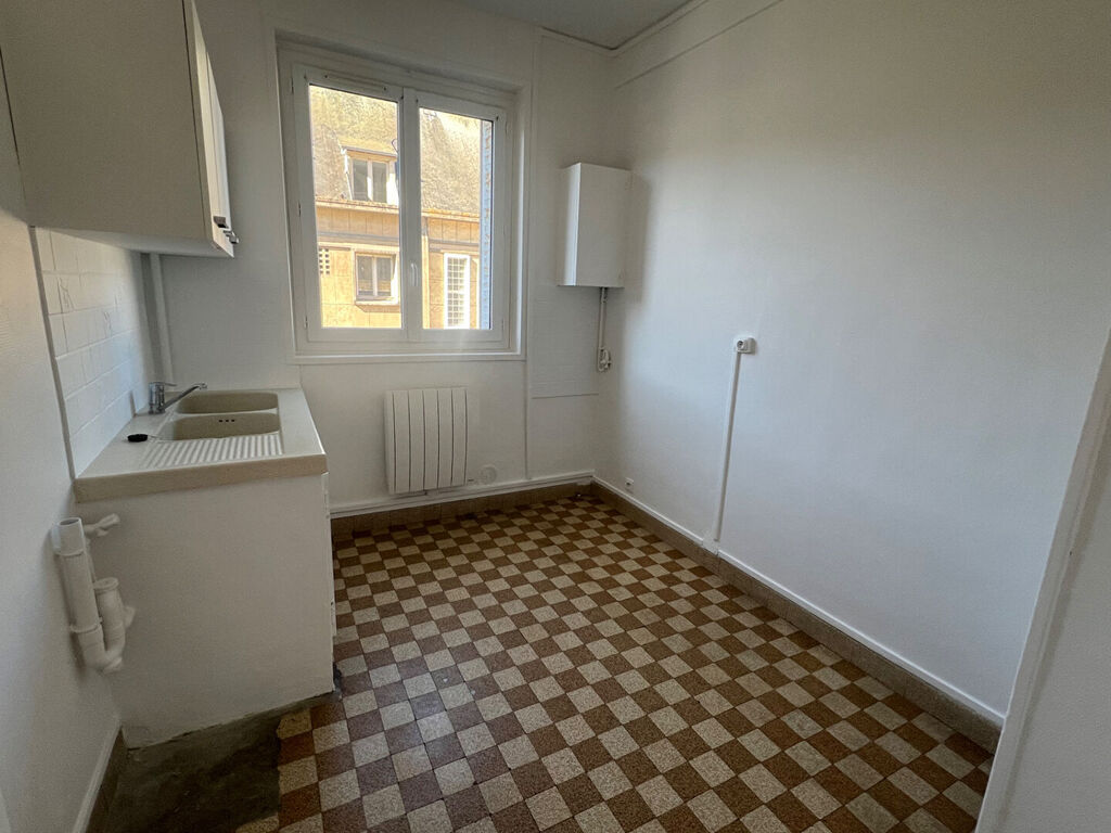 A vendre appartement de 72m² idéalement situé à ELBEUF 76500
