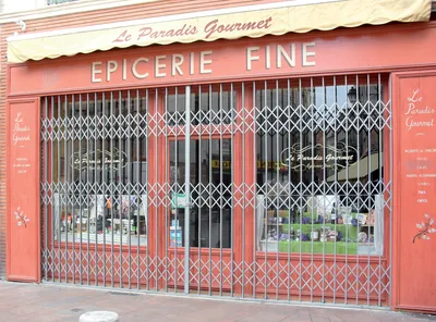 grille sécurisée extensible accordéon pour vitrine de commerce bouches du rhone PACA