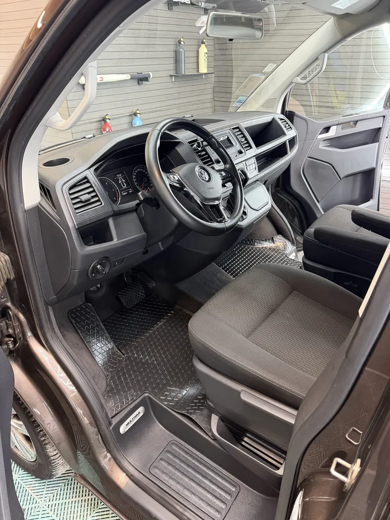 Multivan pmr dsg7 4motion 2.0 tdi 150chv – 7 places + fauteuil – vasp handicap – rare – 2016
