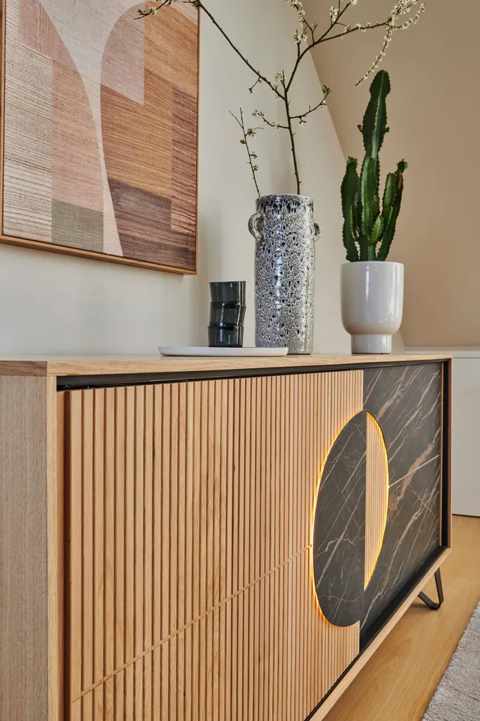 Vente d'une salle à manger complète Francaise avec éclairage SPERE