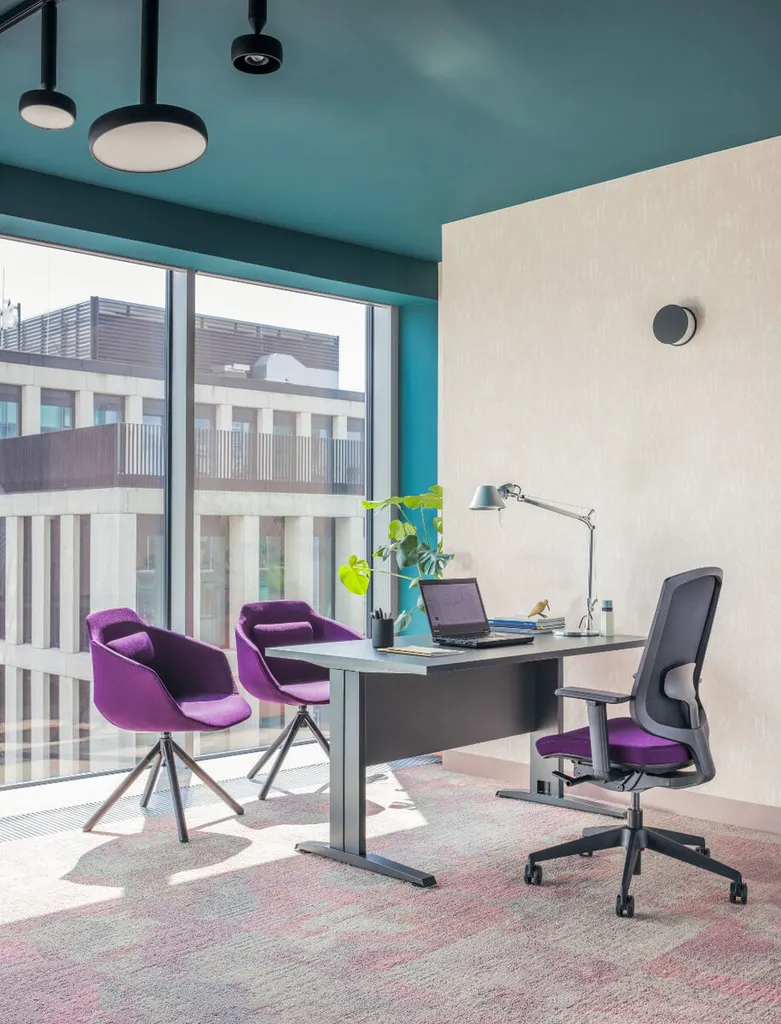 Gamme ULY des bureaux modulaires et ergonomiques pour open space et entreprises dans toute la région PACA