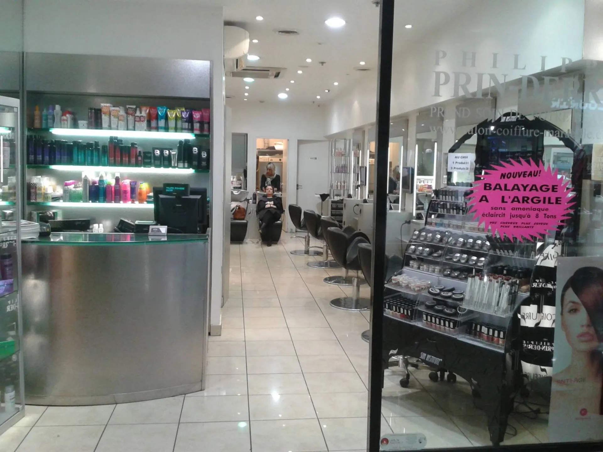 Salon de coiffure à Marseille et Aubagne et institut de beauté spa bien-être à Marseille Prado
