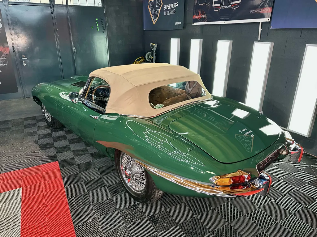 Detailing auto ouest lyonnais proche Limonest spécialisé Jaguar