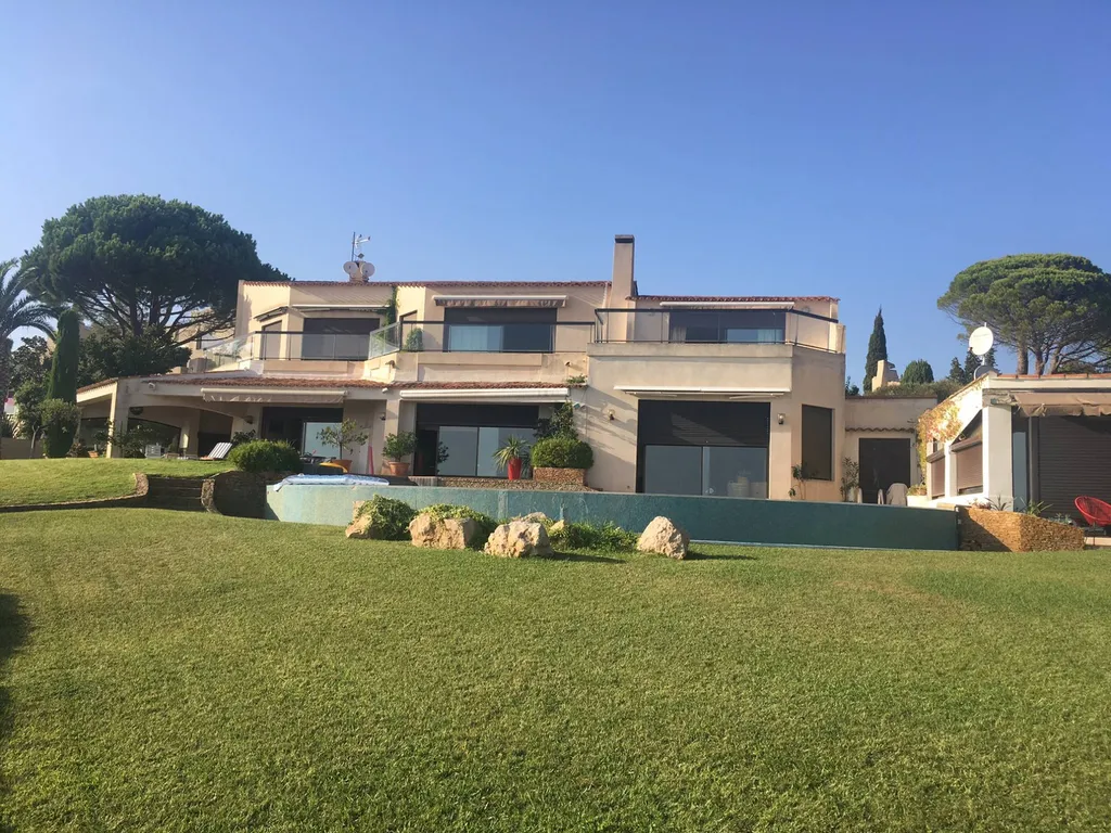 Maison vue mer à l'achat à Cassis