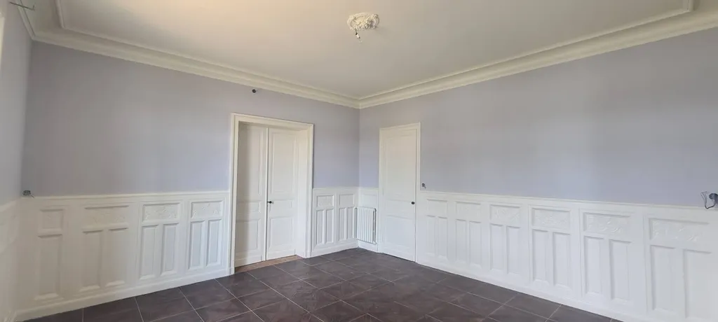 rénovation des peintures d'une salle à manger