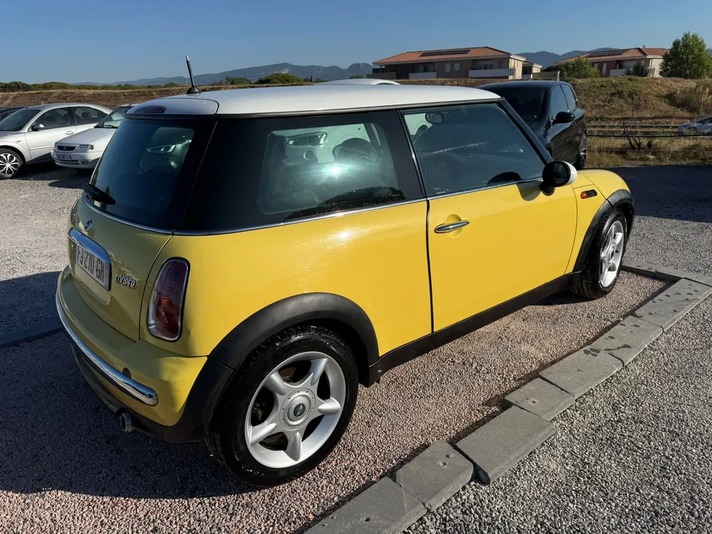 MINI COOPER 1.6 115CV JAUNE 3 PORTE 