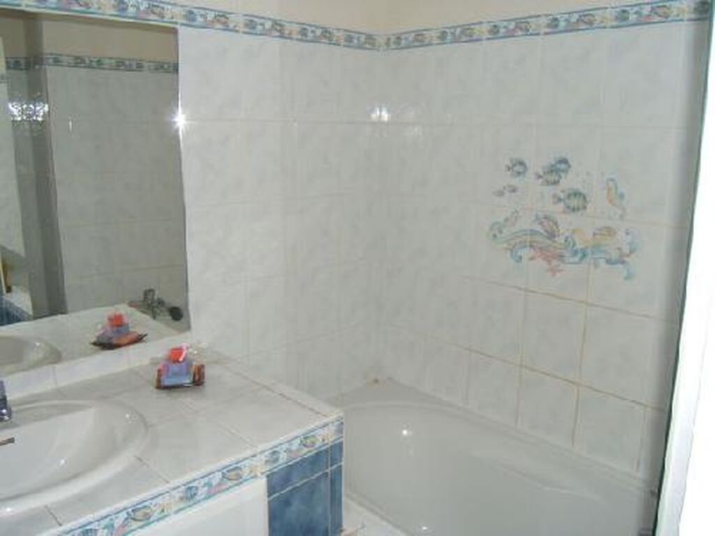 Vente appartement Carnoux en Provence dans residence securisee avec parc résidence sécurisée