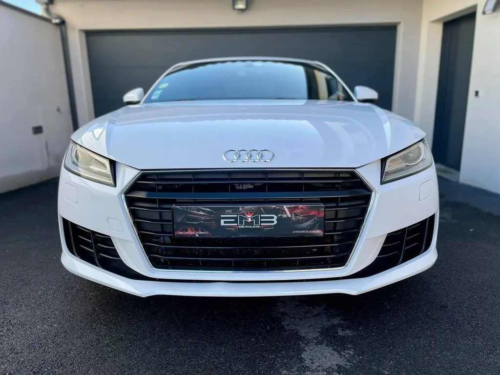 Traitement céramique Audi TT blanche à proximité de Brignais dans le Rhône