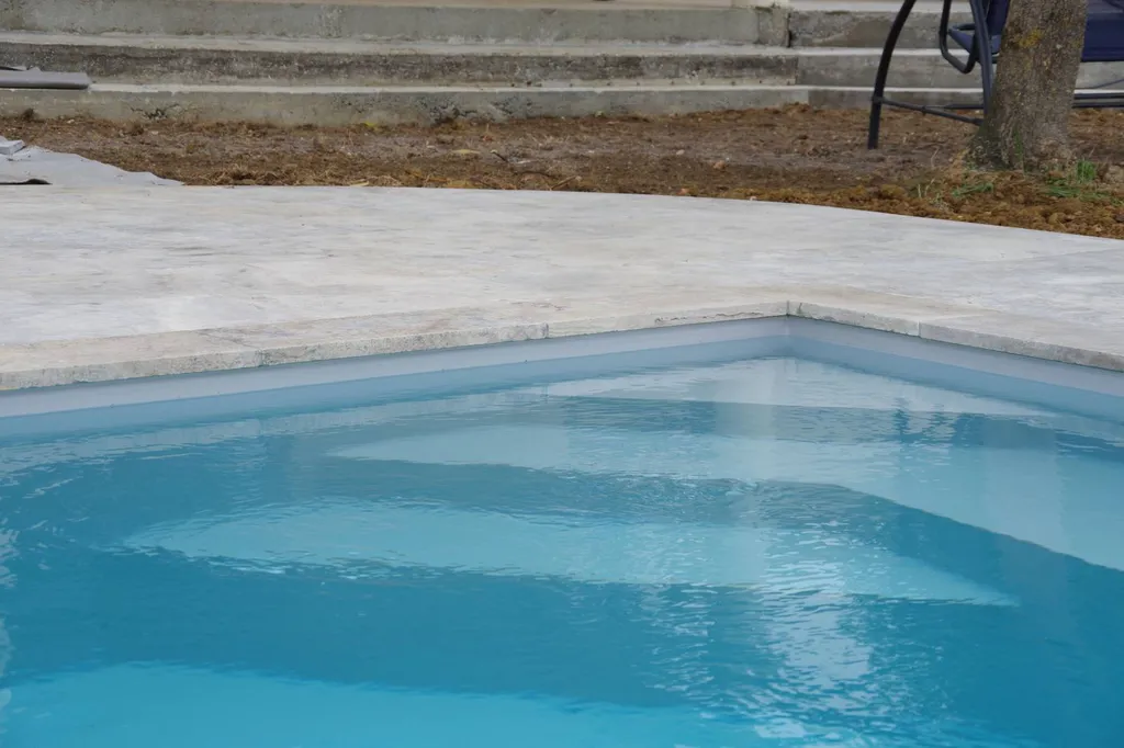 Acheter du travertin gris sur Ambarès et Lagrave