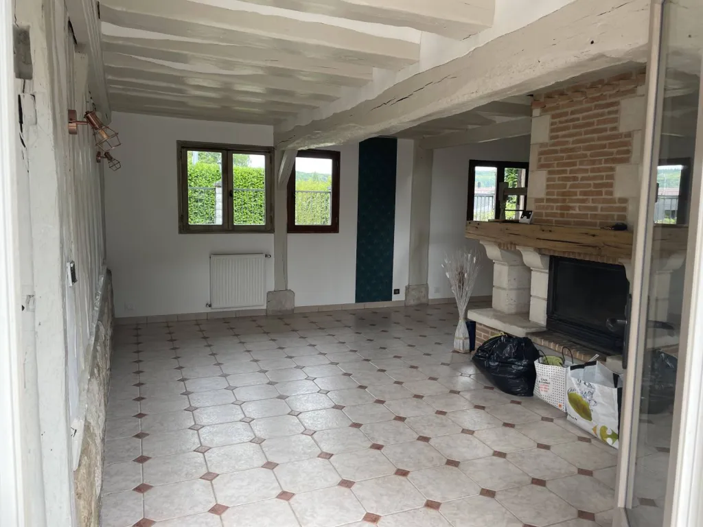 Salon rouennais pret à être déménagé 