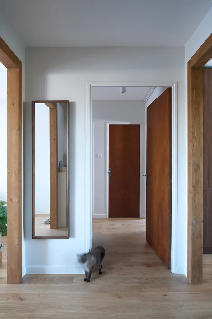 Rénovation complète d’un appartement de 80m2 des années 50 à Toulouse : optimisation des volumes style mid-century par le Studio Kassic