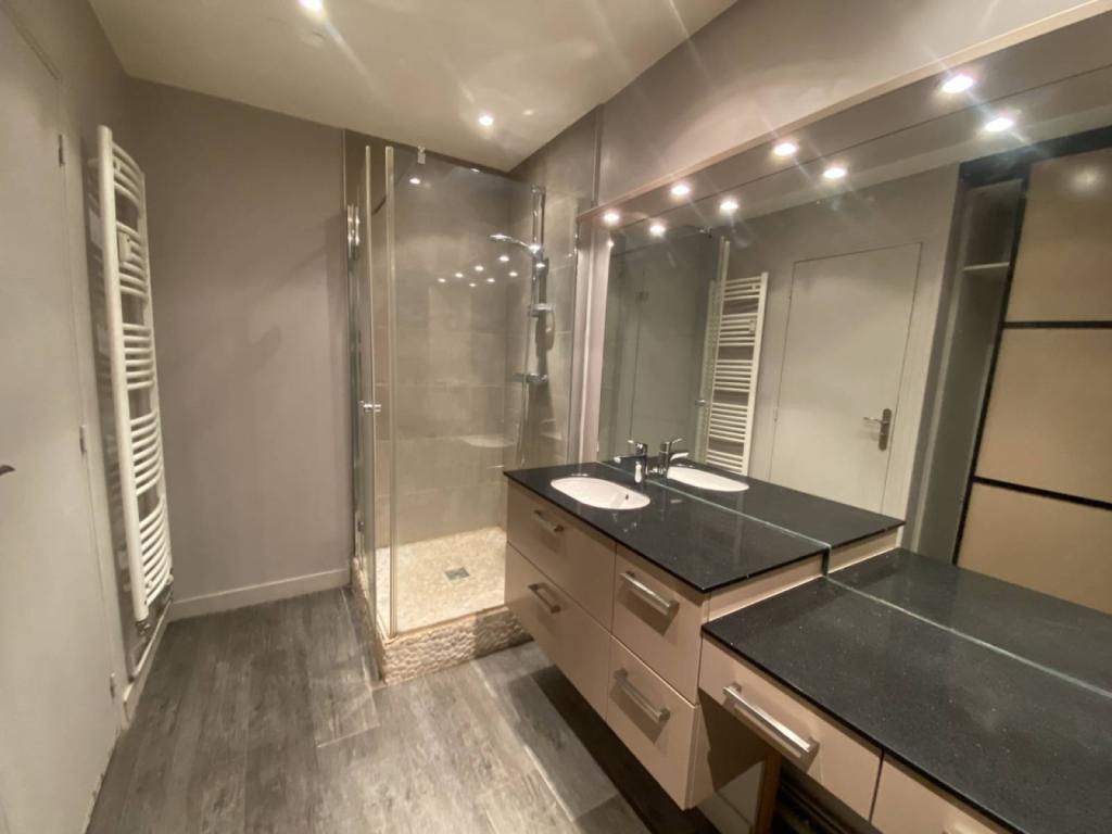 Bel appartement 4 chambres avec parking et ascenseur - Hôtel de Ville de Rouen