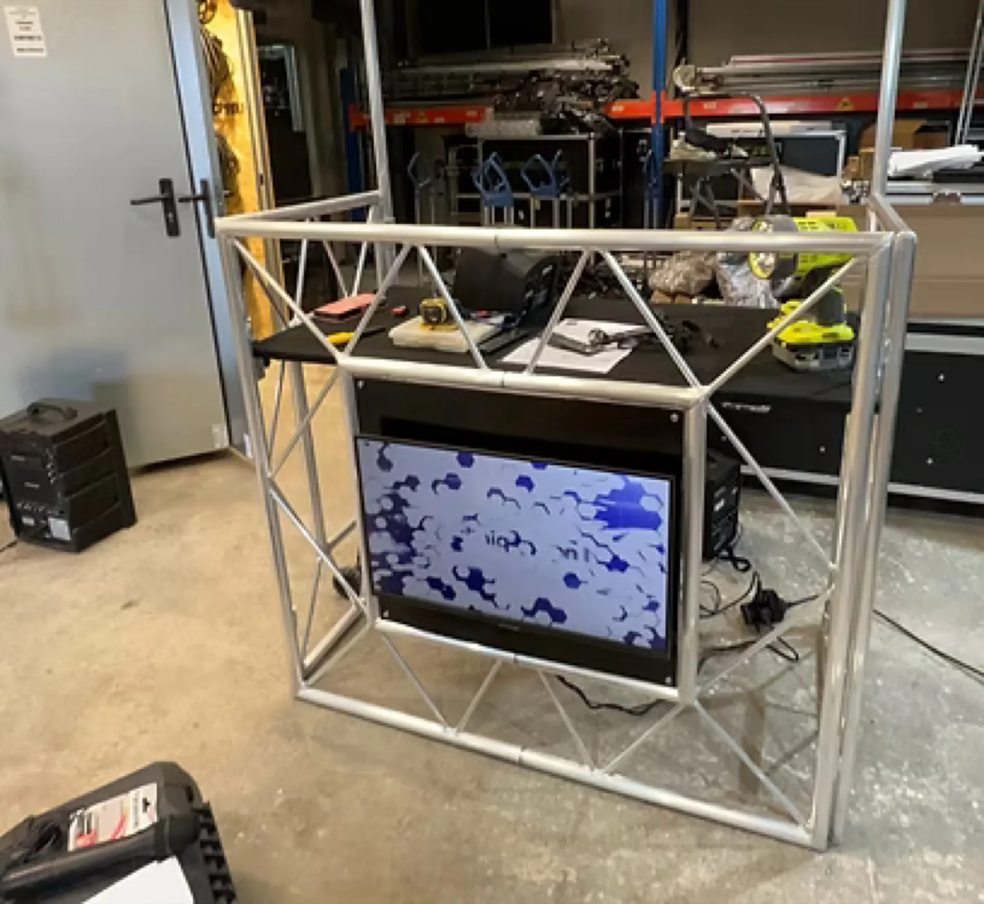 FRONT PERSONNALISE ECRAN LED DESK DJ