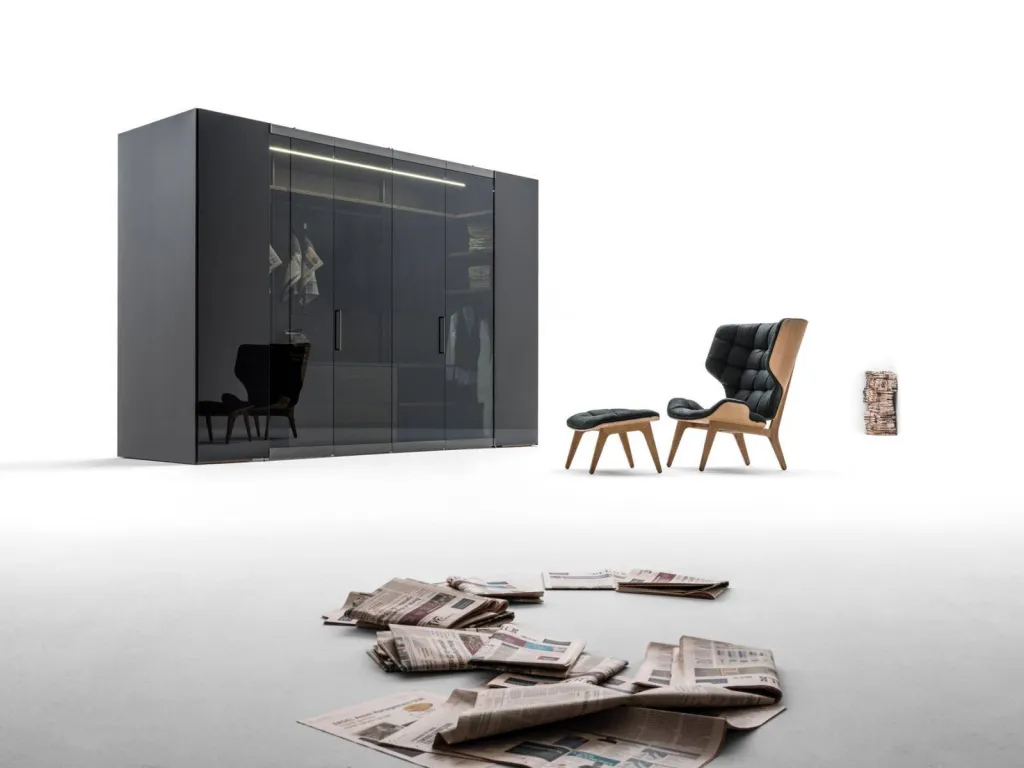 Installation d'un grande dressing haut de gamme moderne dans une chambre à Bandol dans le Var