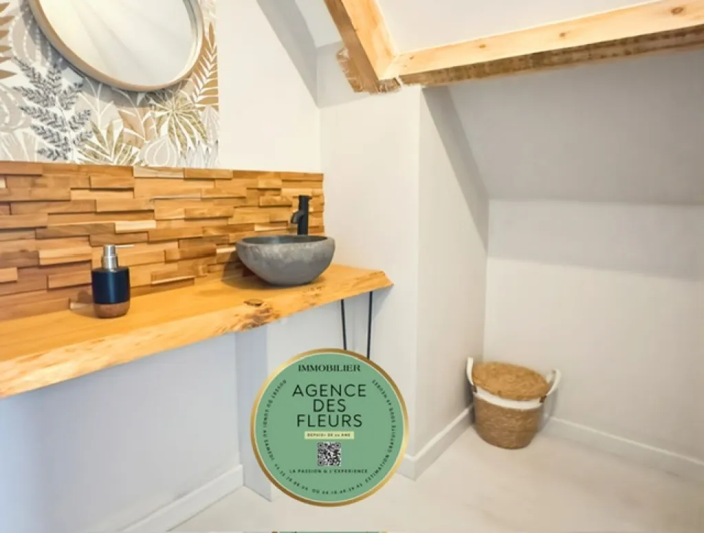 A vendre maison rénovée de 141 m² habitables sur un terrain de 970 m² sur la commune de TOURVILLE LA RIVIERE 76410