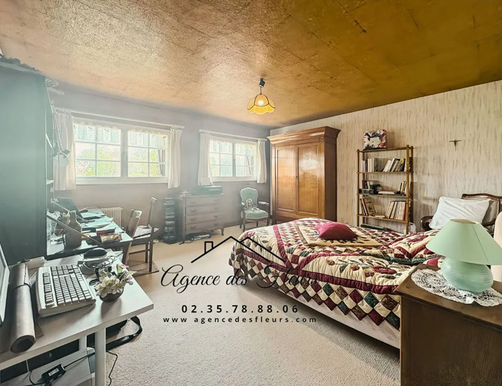 À SAISIR sur LA SAUSSAYE, Charmante maison 6 pièces de 127 m² sur un terrain de 868 m² .