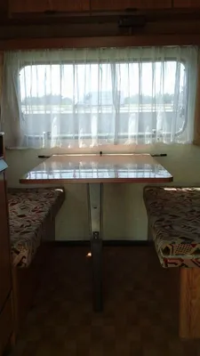 burstner club avec salon transformable en lit a cote de salon de provence 13300